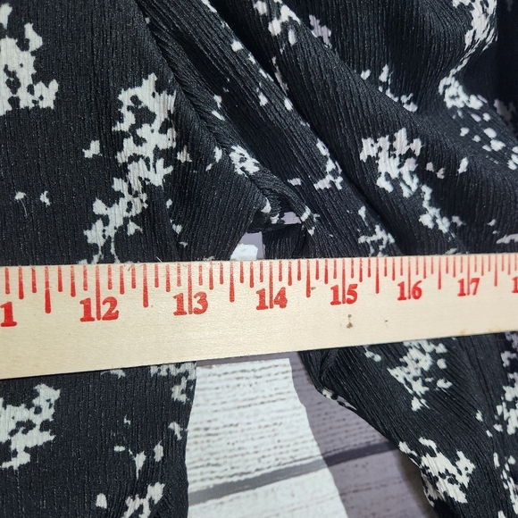 Anthropologie Floral Black Women's Cropped Top, Size S - Picture 6 of 6